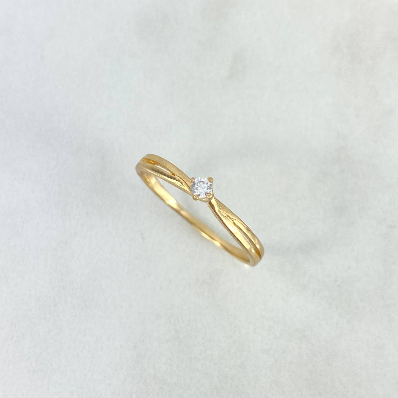 Anillo Solitario Garra 1.25gr / T6 3/4 / Circon Blanco Oro Amarillo