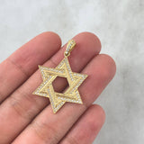 Dije Estrella de David 4.6gr / 3.4cm / Circones Blancos Oro Amarillo 18K *