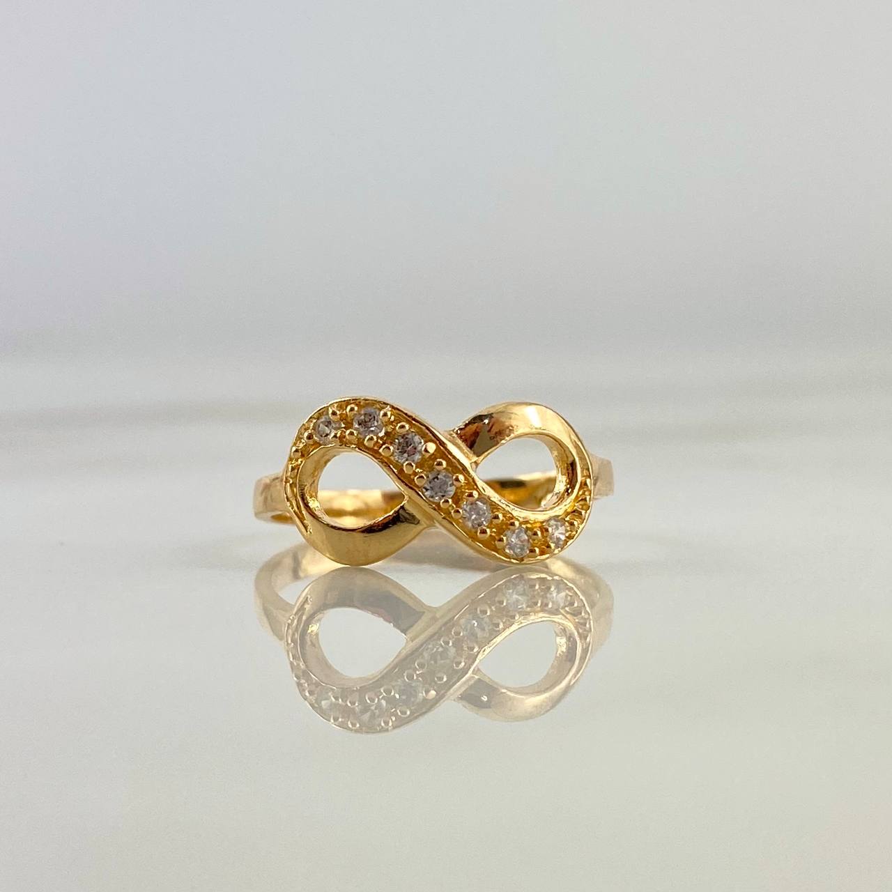 Anillo Infinito 1.85gr / T6 2/4 / Circones Blancos Oro Amarillo©