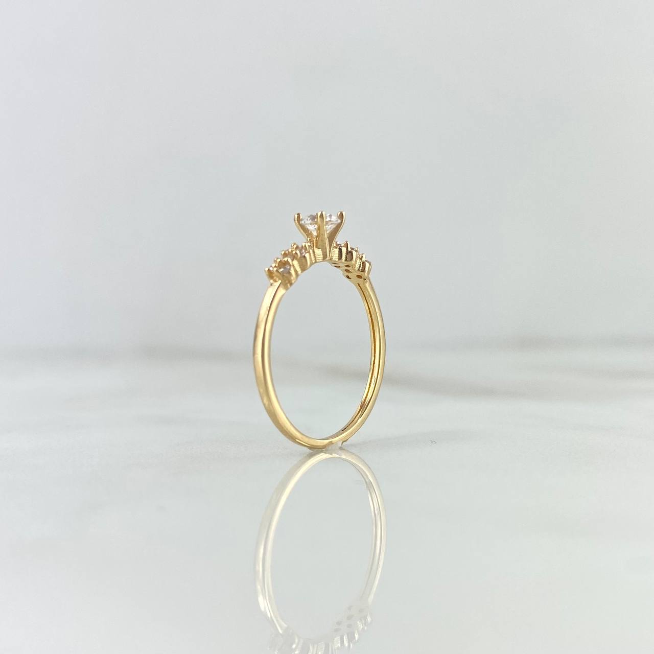 Anillo Solitario Tupido 1.4gr / T5 / Circones Blancos Oro Amarillo