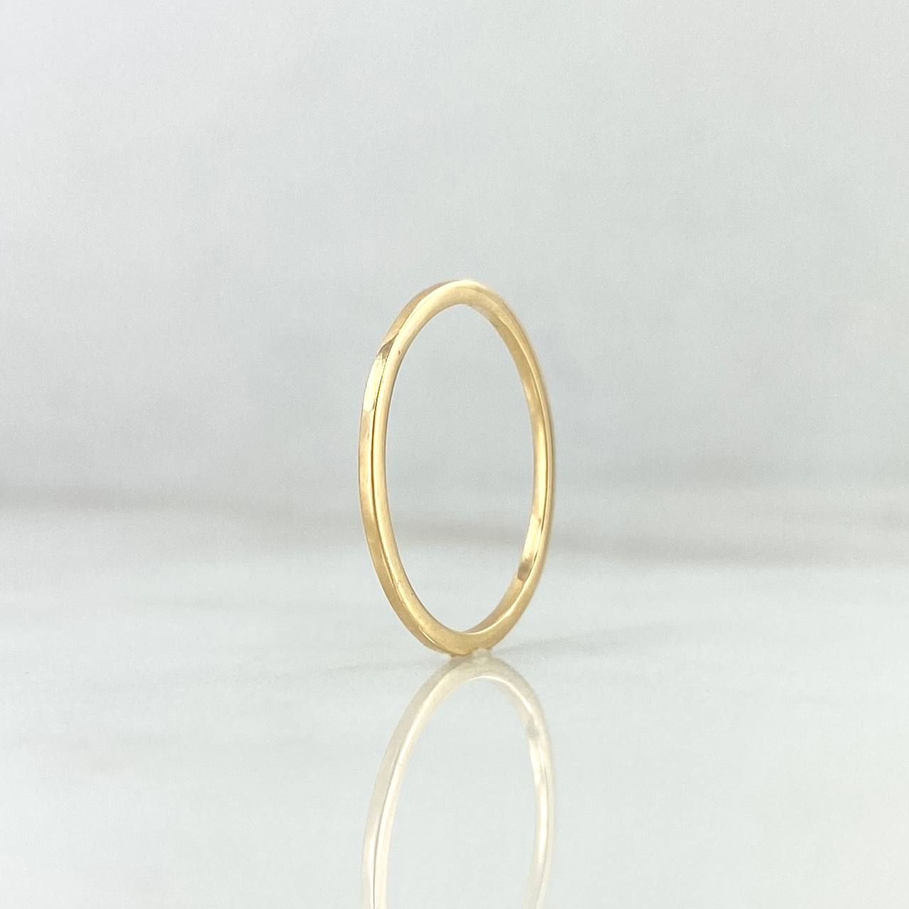 Anillo Halo Liso 0.95gr / T7 1/2 / Oro Amarillo *