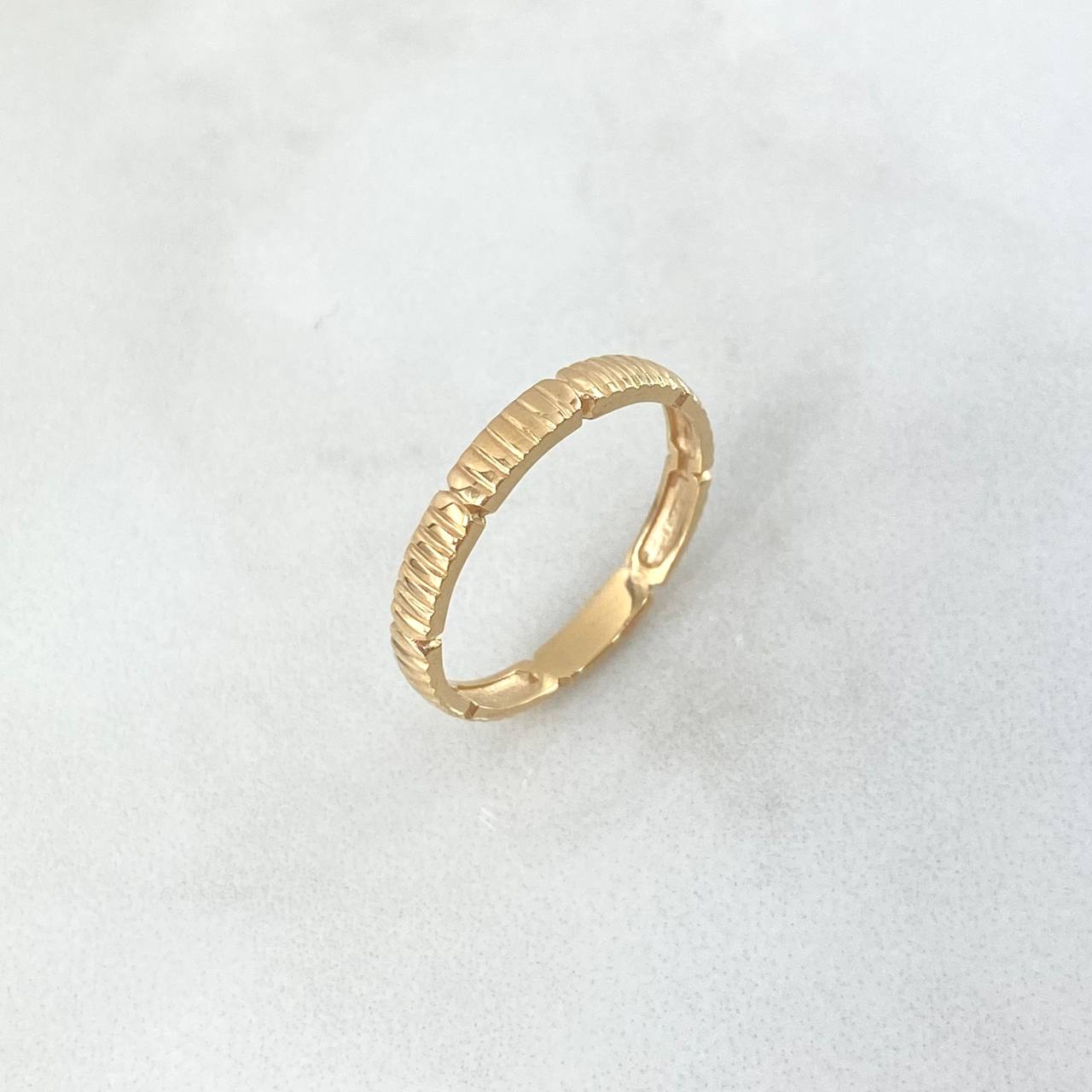 Anillo Carril Rallado 1.95gr / T6 3/4 / Oro Amarillo *