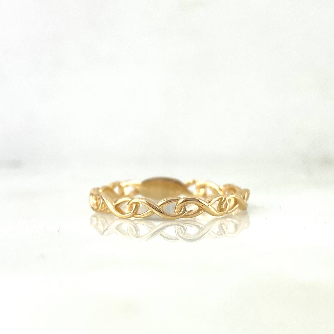 Anillo Infinito 1.5gr / T6 1/2 / Oro Amarillo *