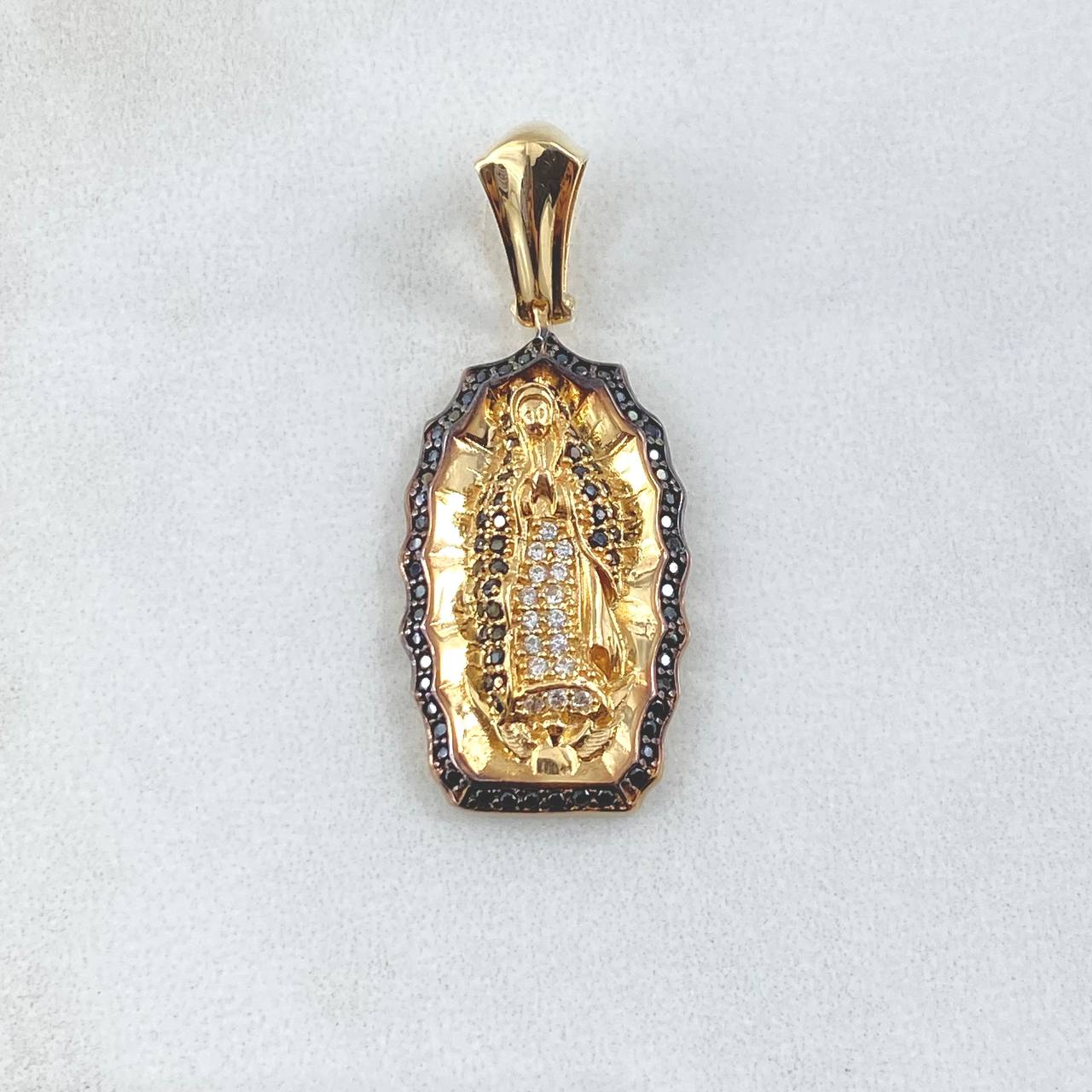 Dije Virgen Guadalupe 5.45gr / 3.6cm / Circones Blancos Negros Oro Amarillo 18K ©