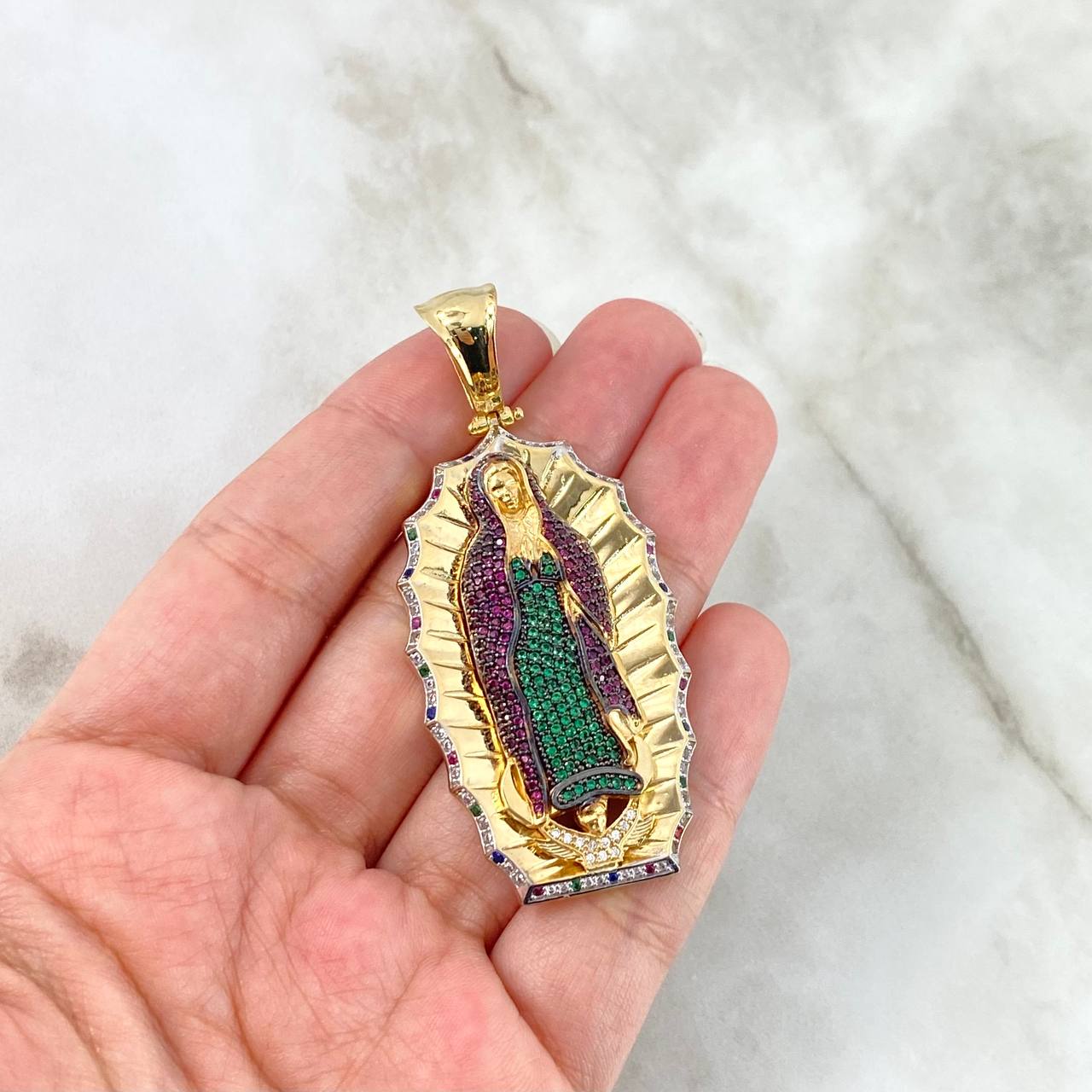 Dije Virgen Guadalupe 18gr / 6.4cm / Circones de Colores Dos Oros Amarillo Blanco