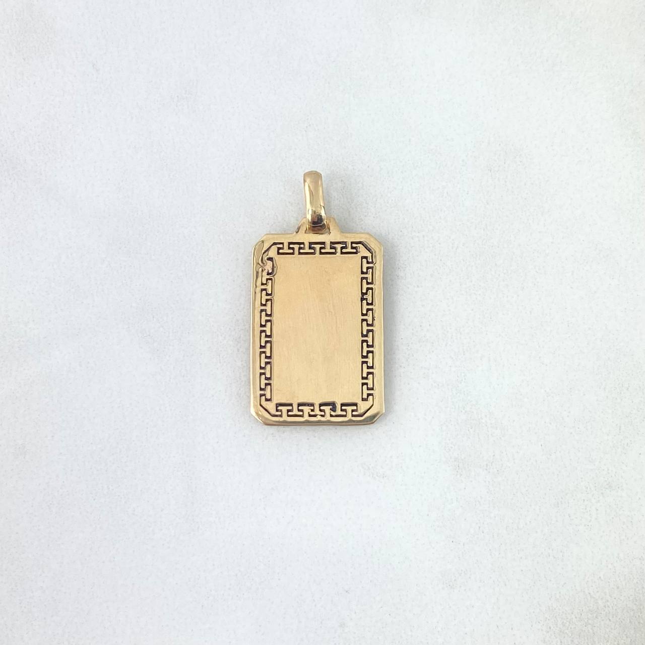 Dije Placa Rectangular 3.45gr / 2.8cm / Grabado Tribal Oro Amarillo