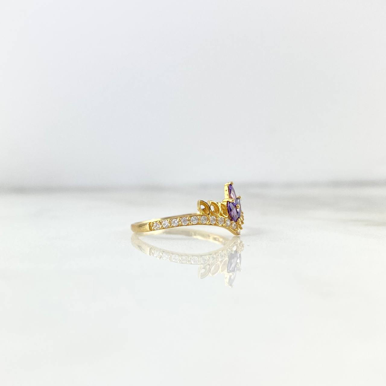 Anillo Tiara 1.65gr / T6 3/4 / Circones Blancos-Violetas Oro Amarillo