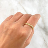 Anillo Lazo 2.3gr / T6 1/4 / Circones Blancos Oro Amarillo