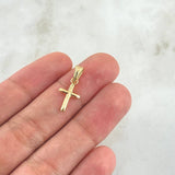 Dije cruz Cristo Puntas Planas 0.4gr / 1.7cm / Cargador Bordeado Oro Amarillo 18K *