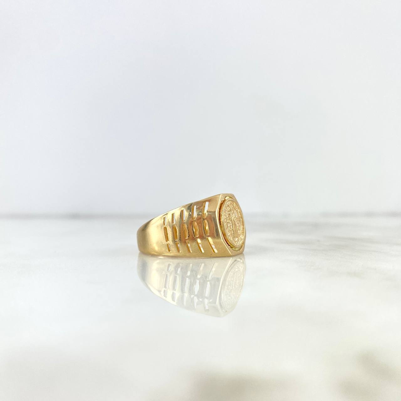 Anillo San Benito 6.05gr / T9 3/4 / Oro Amarillo *