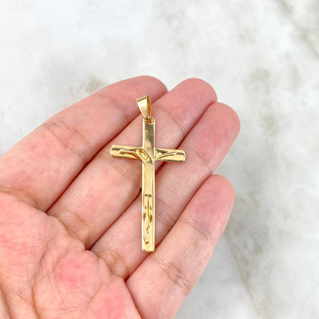 Dije Cruz Cristo 3.7gr / 4.7cm / Lisa Oro Amarillo