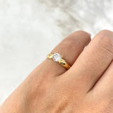 Anillo Solitario 1.2gr / T4 / Circon Blanco Oro Amarillo