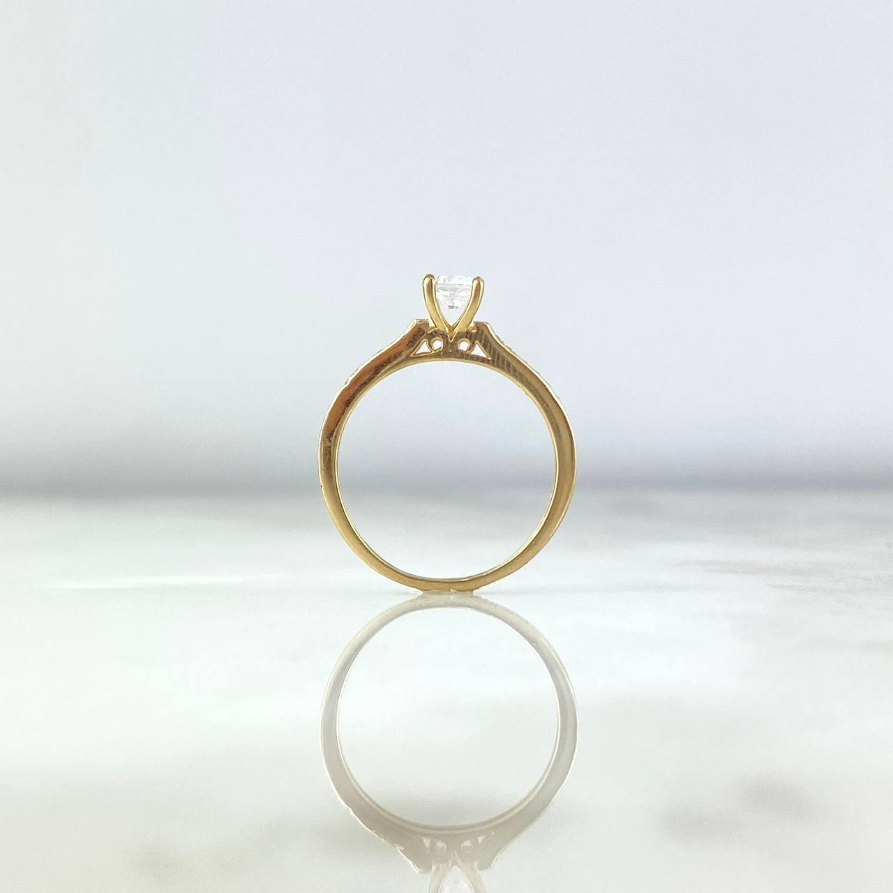 Anillo Solitario Churumbela Flor Interna 1.8gr / T5 1/4 / Circon Blanco Blancos Oro Amarillo