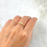 Anillo Churumbela Circulo 2.05gr / T5 3/4 / Circones Blancos Oro Amarillo