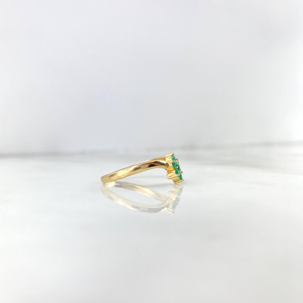 Anillo Flor 2.55gr / T8 / Esmeraldas 31pts Oro Amarillo (Joya) *