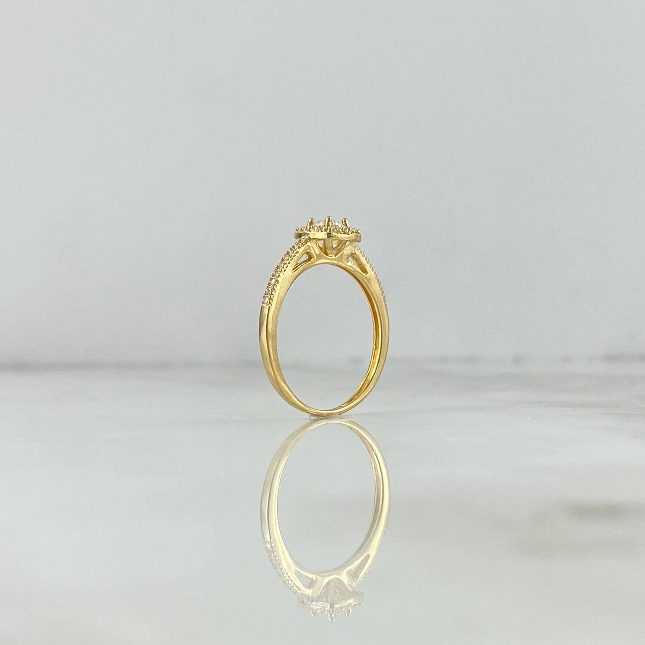 Anillo Solitario Halo 1.95gr / T7 / Cuadrado Circon Blanco Blancos Oro Amarillo *