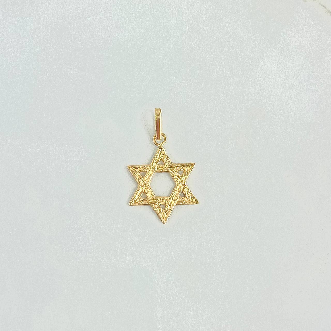 Dije Estrella De David 1.25gr / 2.3cm / Silueta Rustica Oro Amarillo