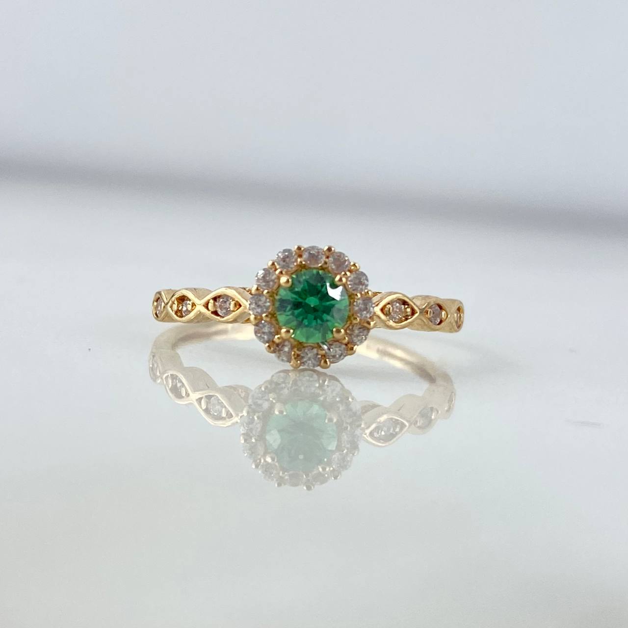 Anillo Solitario Halo 2gr / T6 1/4 / Circular Circon Verde Blancos Oro Amarillo