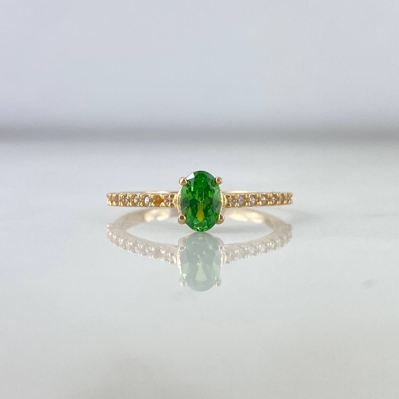 Anillo Solitario Churumbela 1.85gr / T6 1/2 / Circones Blancos Verde Oro Amarillo