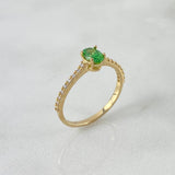 Anillo Solitario Churumbela 1.85gr / T6 1/2 / Circones Blancos Verde Oro Amarillo