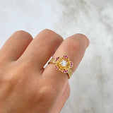 Anillo Flor 4.25gr / T6 1/2 / Circones Blancos Fucsias Oro Amarillo