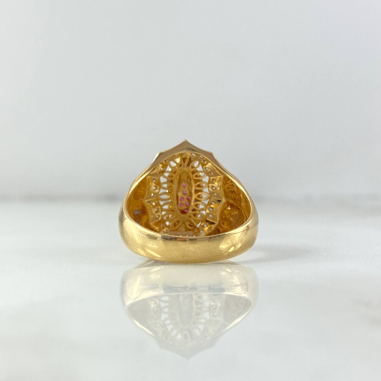 Anillo Silueta Virgen Guadalupe 7.05gr / T8 1/4 / Circones Blancos Fucsias Azules Dos Oros Amarillo Blanco