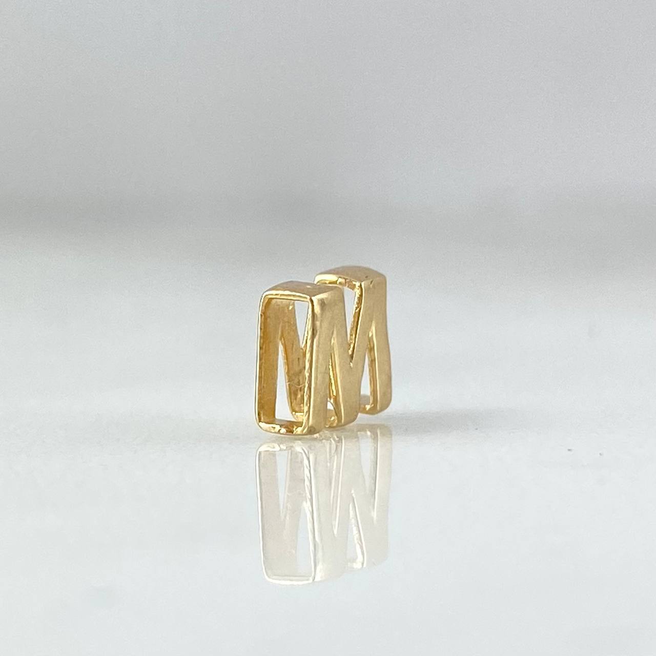 Herraje Letra M 0.4gr / 0.7cm / Oro Amarillo