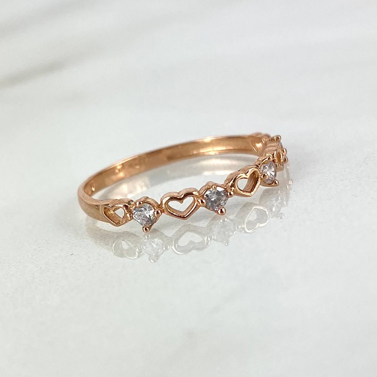 Anillo Corazones 0.95gr T6 1/4 Circones Blancos Oro Rosa