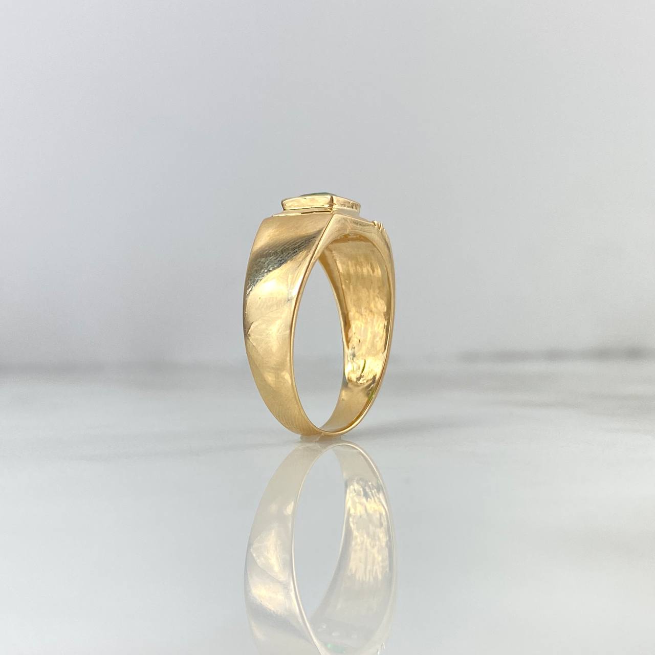 Anillo Cuadrado 5.05gr / T10 / Circon Verde Blancos Oro Amarillo