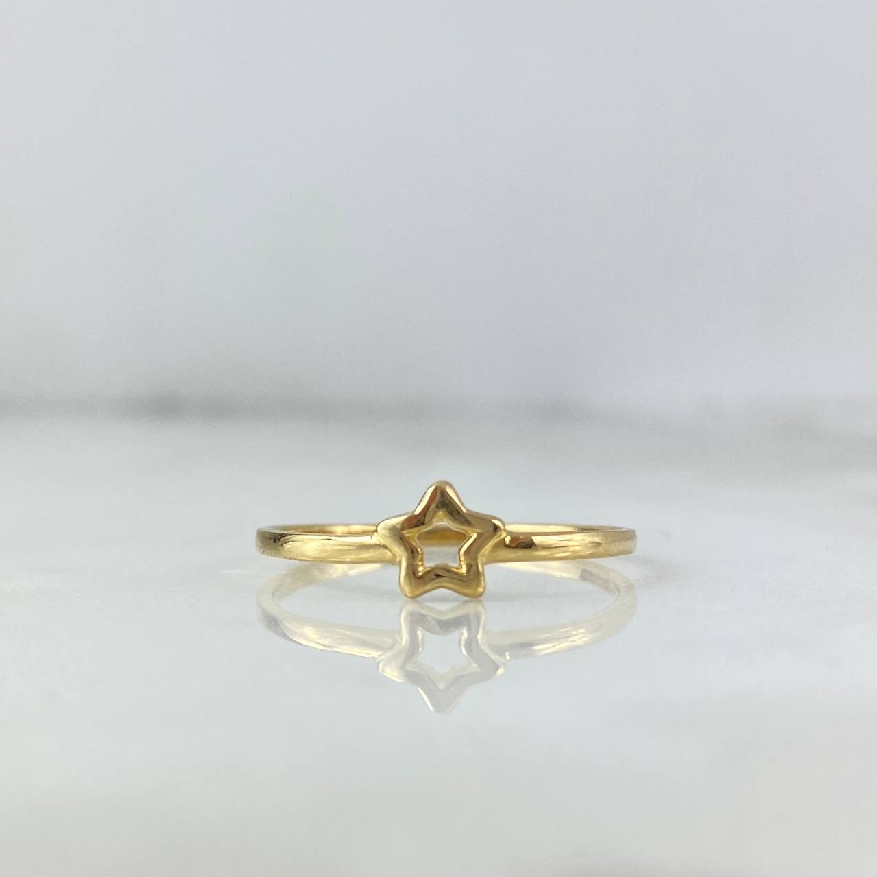 Anillo Estrella 1.15gr / T 4 1/2 / Oro Amarillo ©