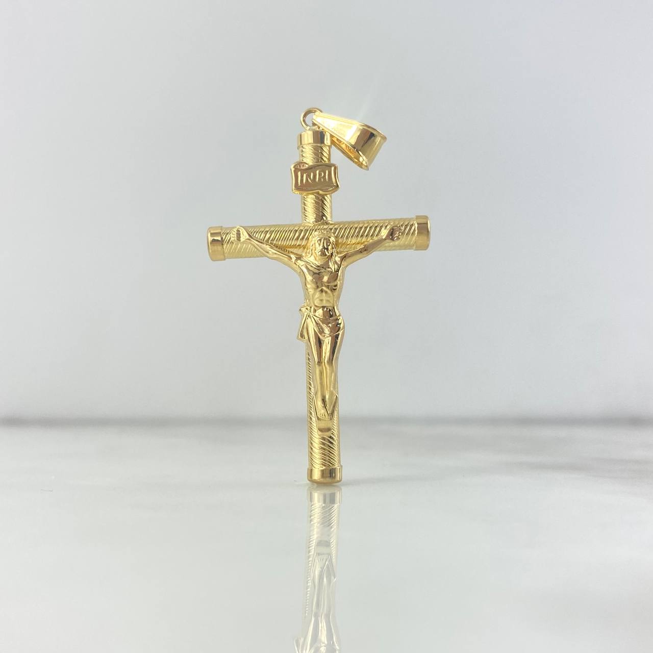 Dije Cristo Cruz 3.1gr / 5.7cm / Baston Atornillado Oro Amarillo 18K *