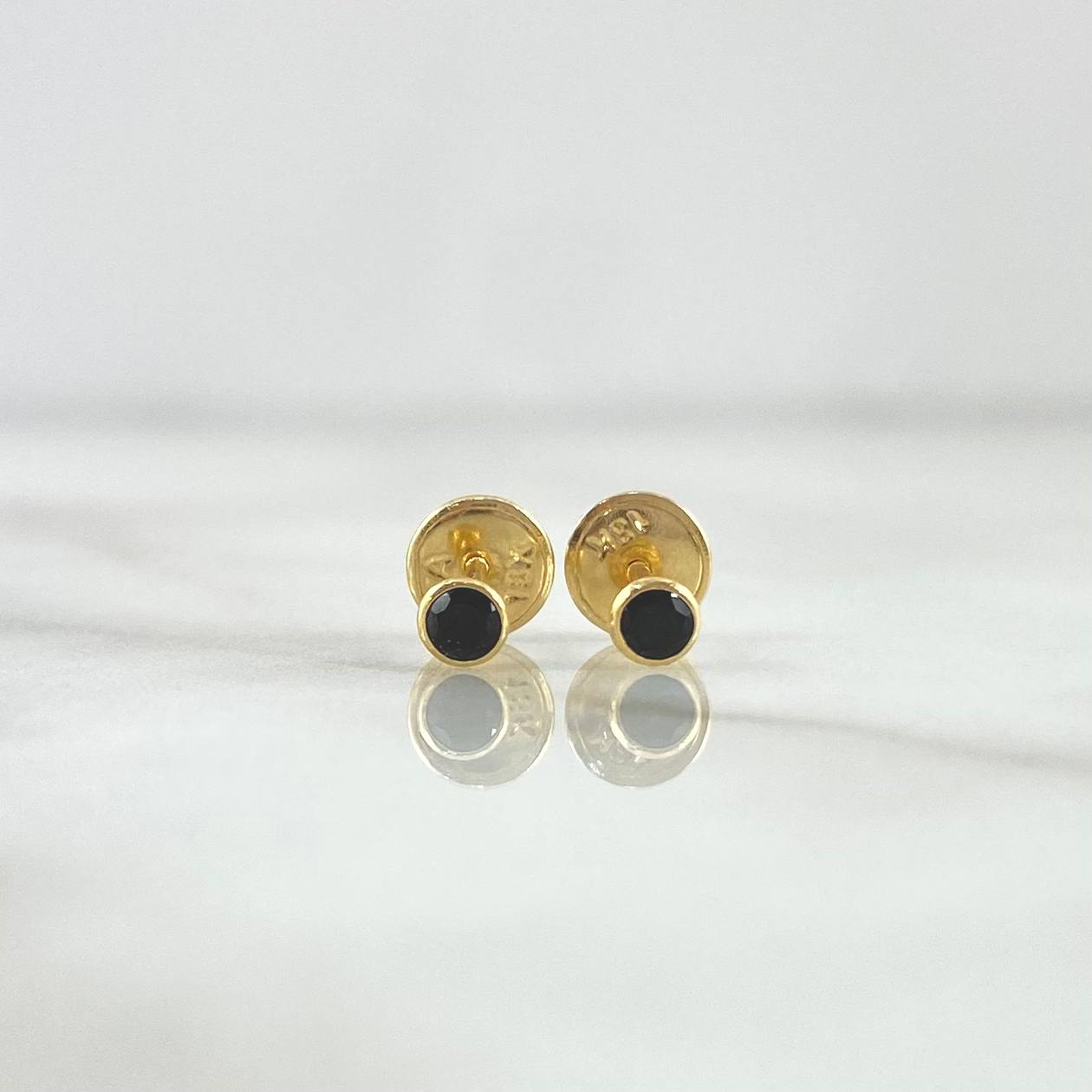 Topos Bisel 0.4gr / 3mm Circon Negro Oro Amarillo (Joya)