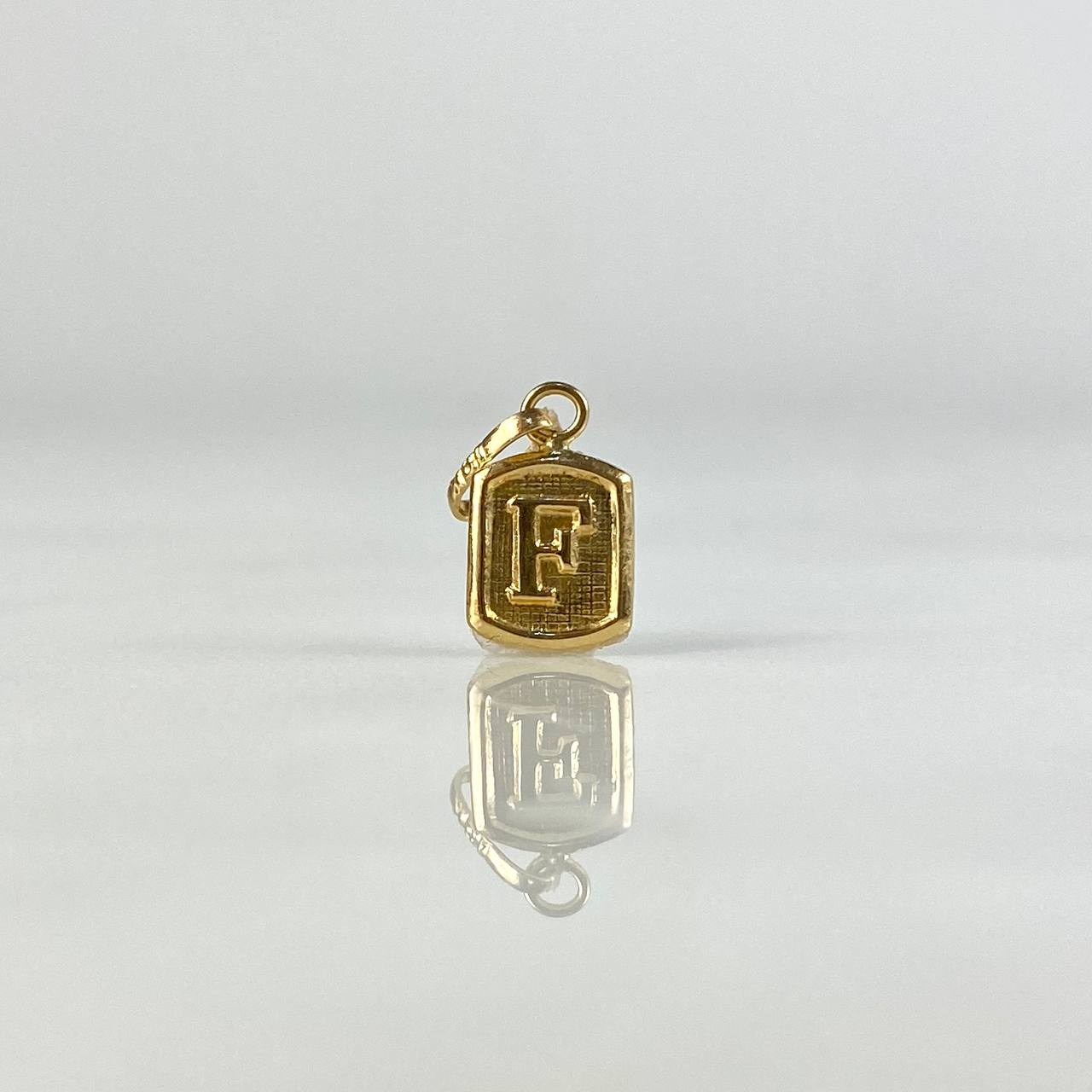 Dije Marco Letra F 0.35gr / 1.5cm Oro Amarillo