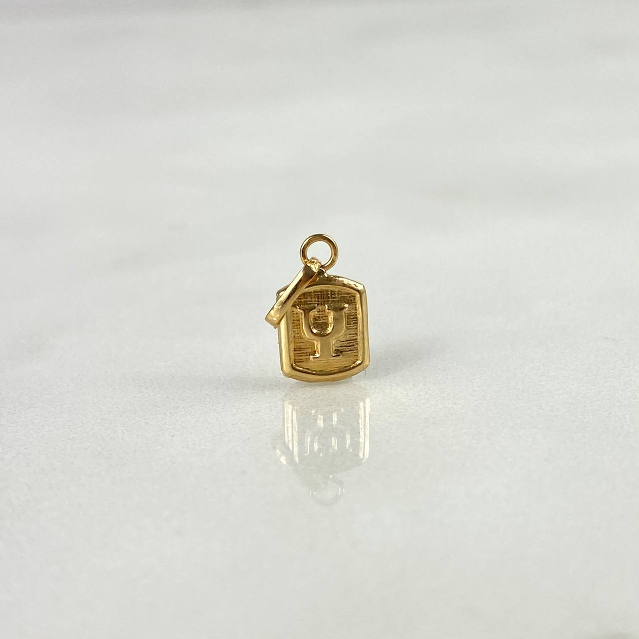 Dije Marco Letra Y 0.35gr / 1.5cm Oro Amarillo