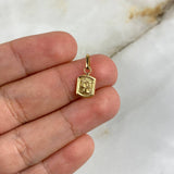 Dije Marco Letra Y 0.35gr / 1.5cm Oro Amarillo