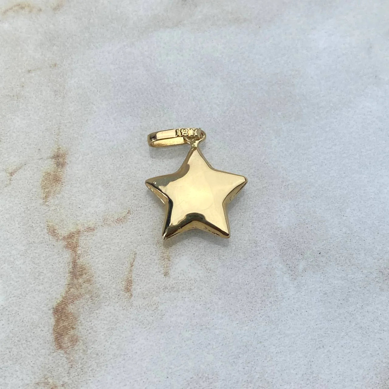 Dije Estrella 0.55gr / 1.7cm / Soplado Oro Amarillo &