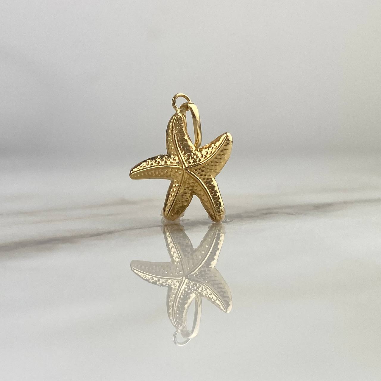 Dije Estrella De Mar 0.9gr / 2.4cm Troquelado Oro Amarillo