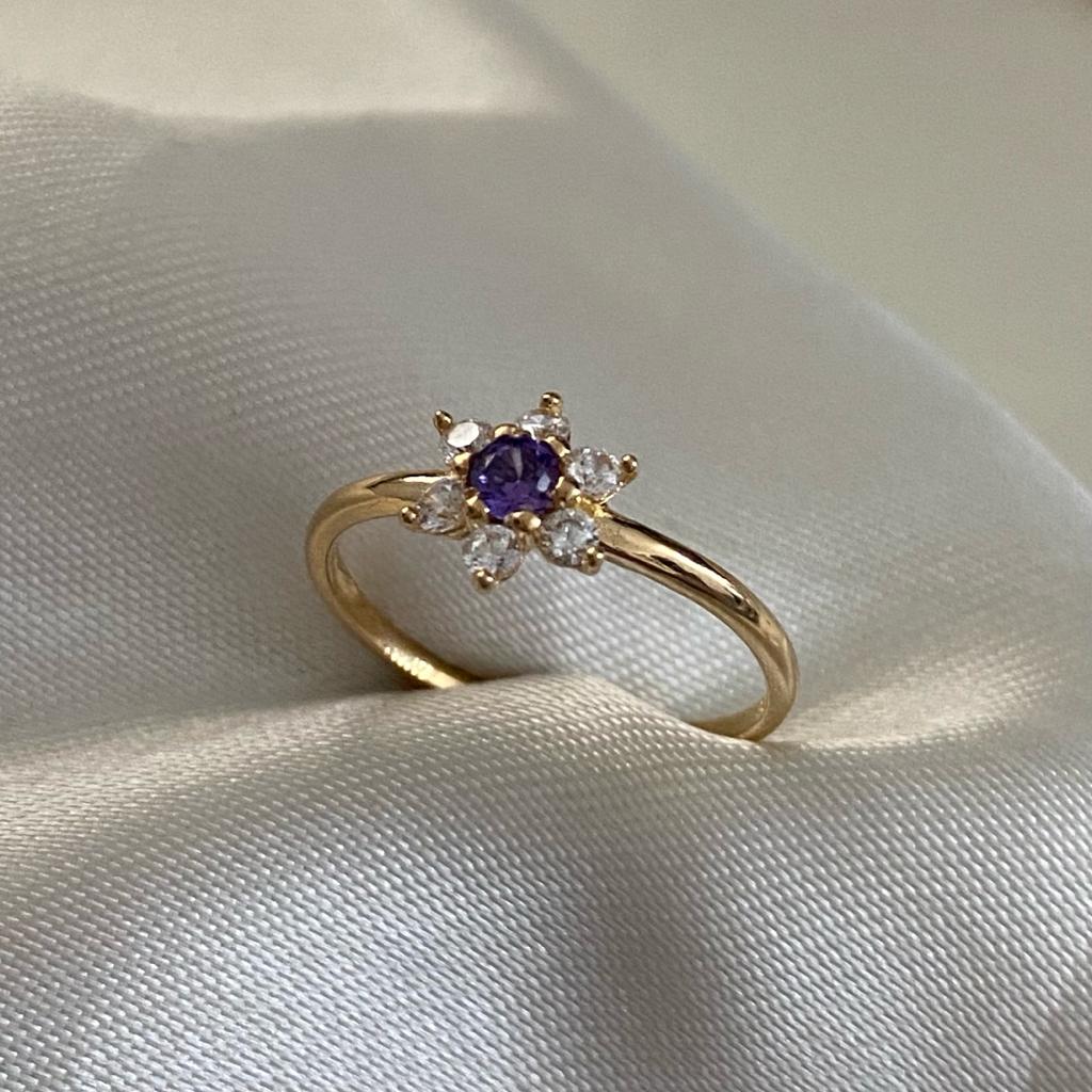 Anillo Flor 1.6gr-T6 1/4 Circones Violeta Blancos Oro Amarillo