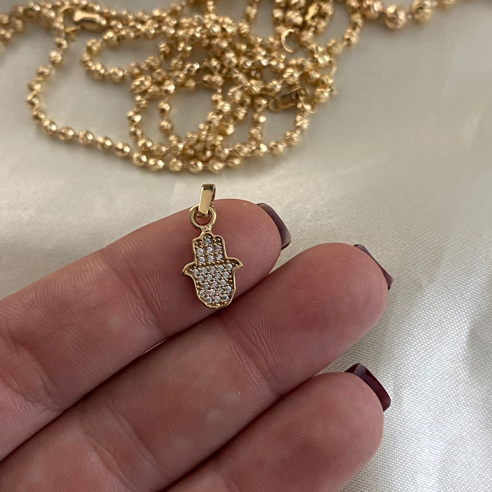 Dije Mano Hamsa 0.95gr/1.8cm Circones Blancos Oro Amarillo