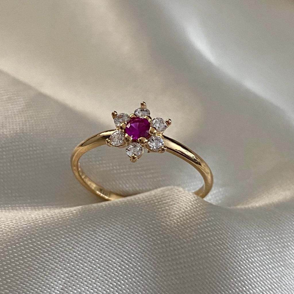 Anillo Flor 1.7gr-T 6 3/4 Circones Fucsia Blancos Oro Amarillo