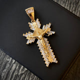 Dije Cruz Cristo 8.4gr / 5.2cm Circones Blancos Oro Amarillo