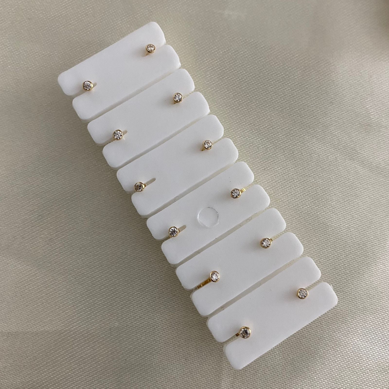 Topos Circon Blanco 2mm 0,4gr Oro Amarillo