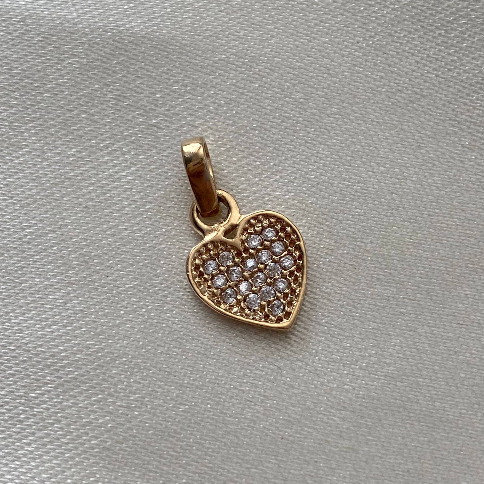 Dije Corazon 1.05gr/1.6cm Circones Blancos Oro Amarillo