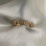 Anillo Infinito 2.6gr- T8 Circones Blancos Oro Amarillo*