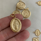 Dije Virgen Milagrosa 1.8gr/3.5cm Oro Amarillo