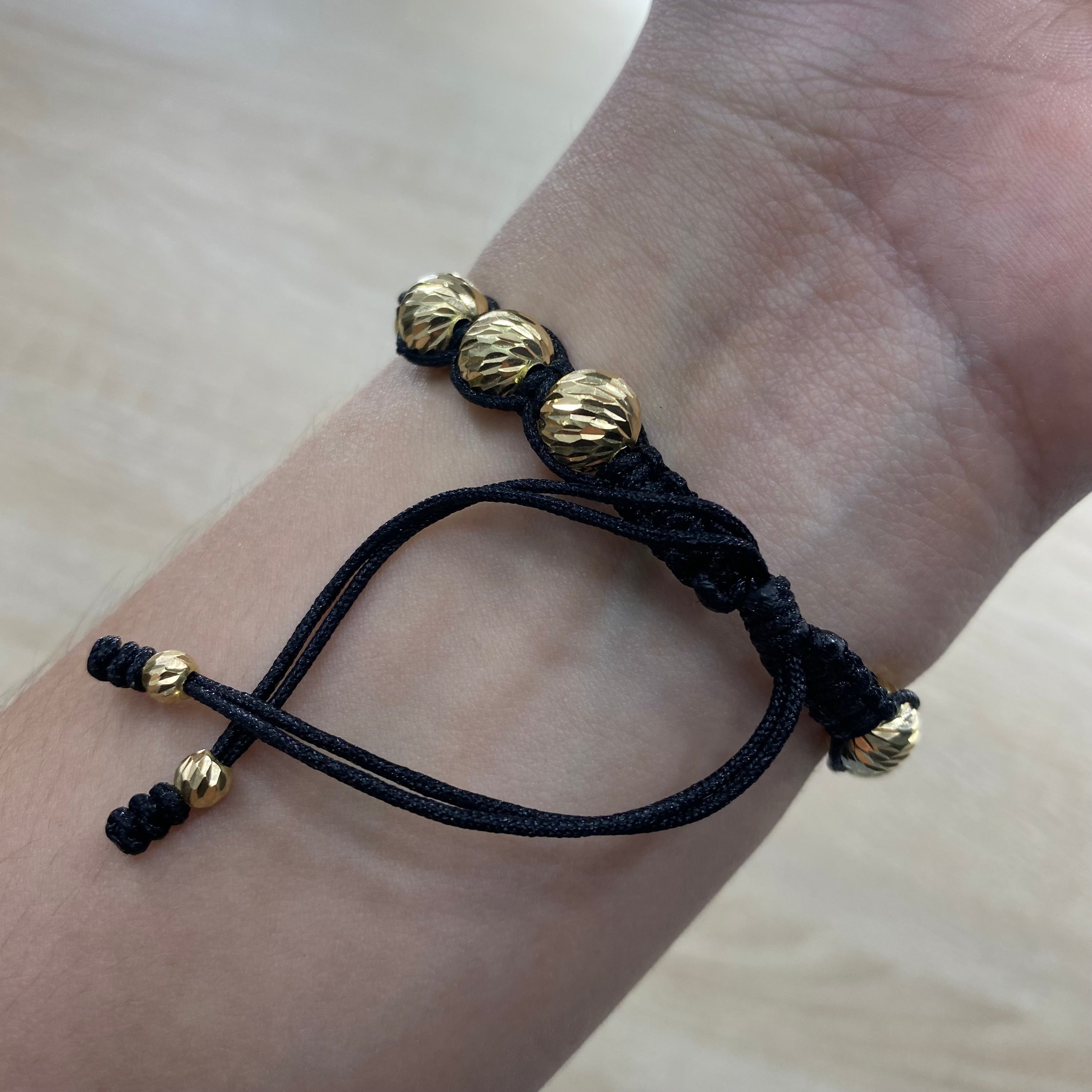 Pulsera GC 2gr Tejida Hilo Negro