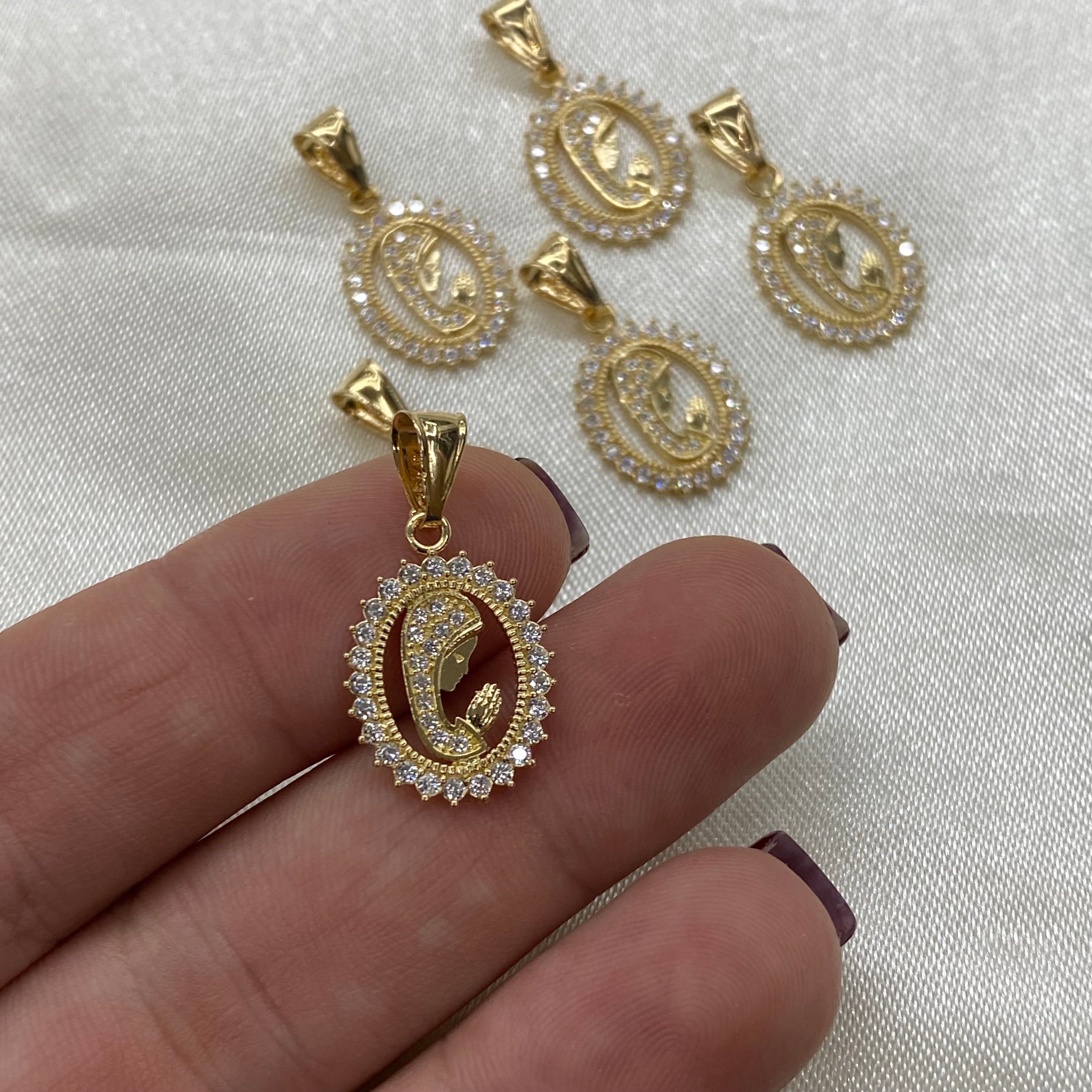 Dije Virgen 1.4gr/2.5cm Maria Oro Amarillo Circones Blanco