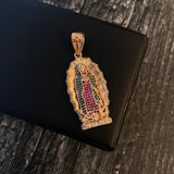 Dije Virgen Guadalupe 10gr/4.9cm Circones Blancos Verdes Fucsias Oro Rosa