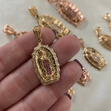 Dije Virgen Guadalupe 5.15gr/3.5cm Oro Amarillo Circones Verdes