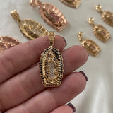 Dije Virgen Guadalupe 5.05gr/3.5cm Oro Amarillo Circones Negros